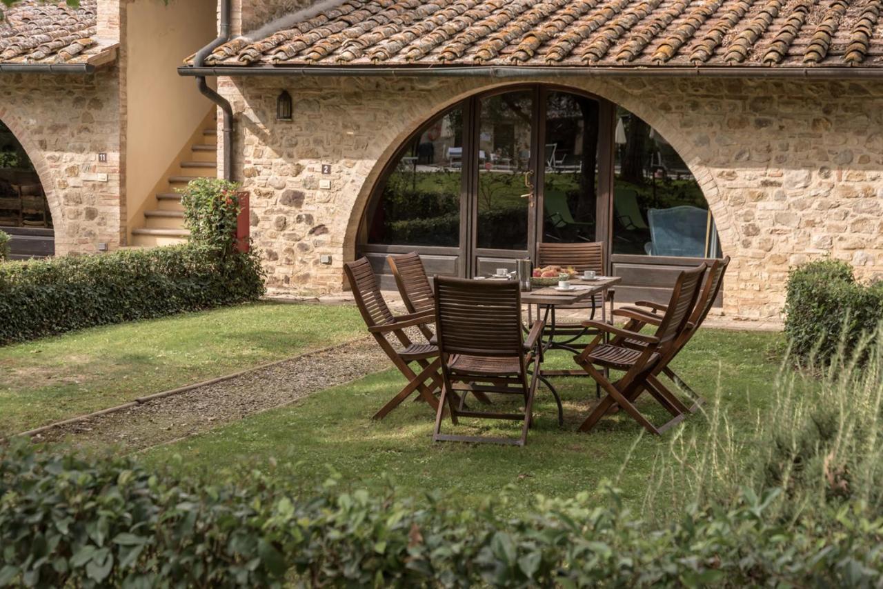 Borgo Al Cerro Aparthotel กาโซเล เดลซา ภายนอก รูปภาพ