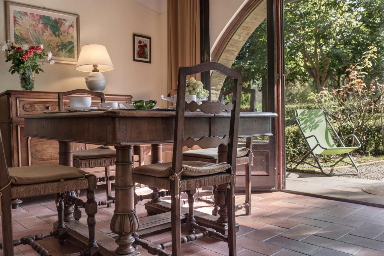 Borgo Al Cerro Aparthotel กาโซเล เดลซา ภายนอก รูปภาพ