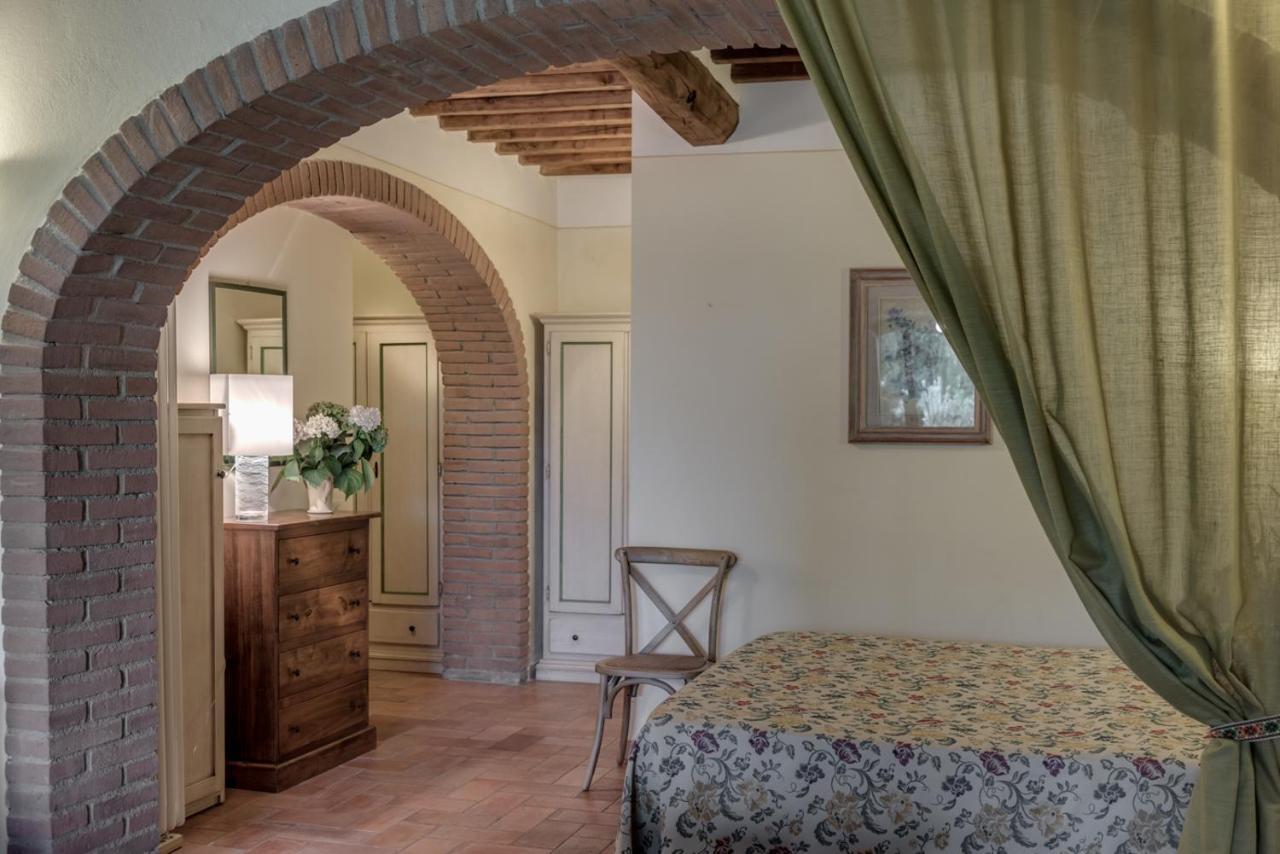 Borgo Al Cerro Aparthotel กาโซเล เดลซา ภายนอก รูปภาพ